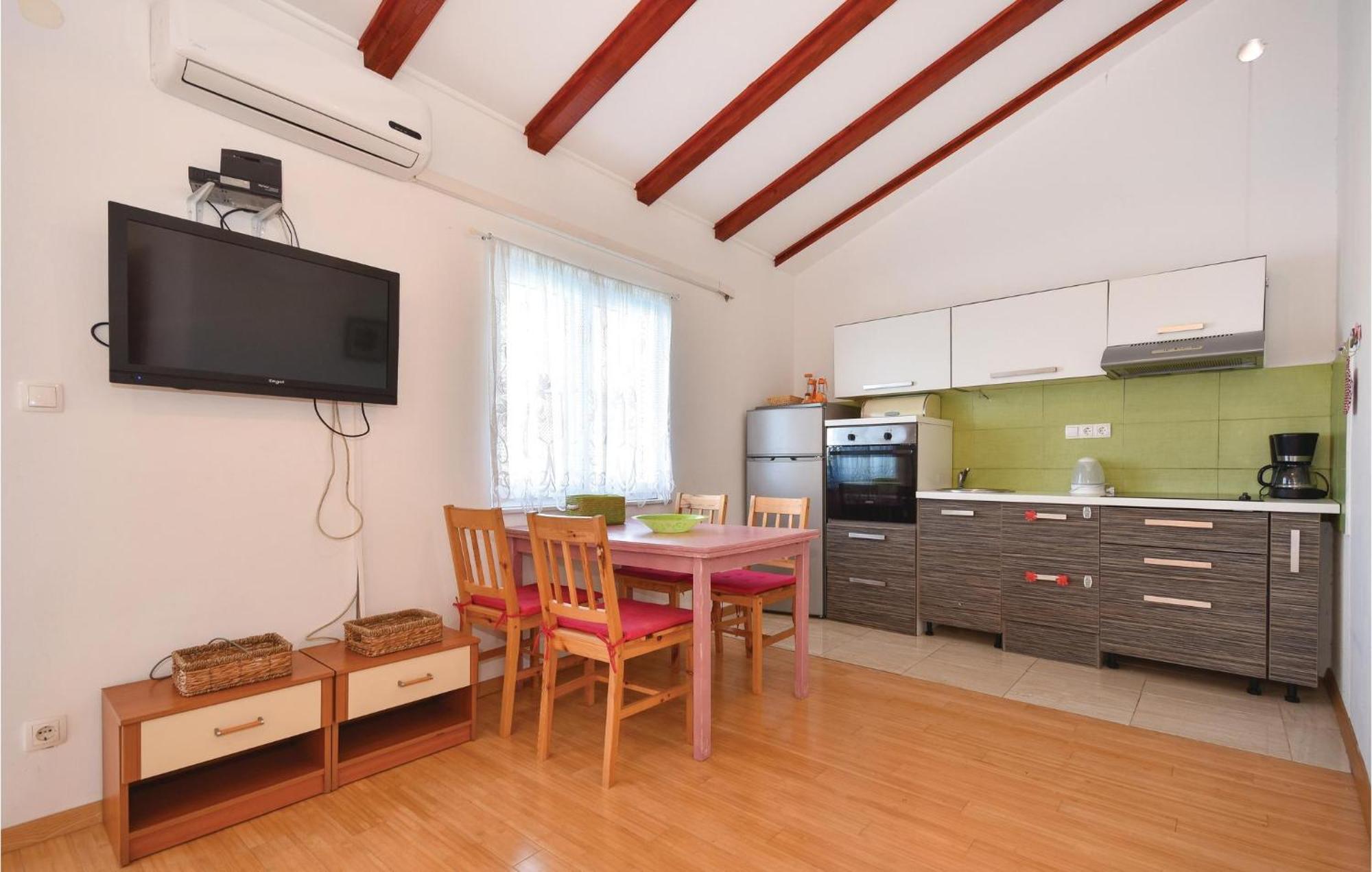 2 Bedroom Gorgeous Apartment In Stomorska Zewnętrze zdjęcie